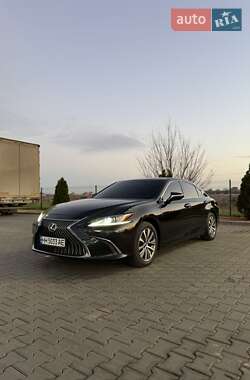 Седан Lexus ES 2018 в Одессе