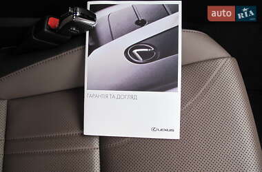 Седан Lexus ES 2024 в Киеве