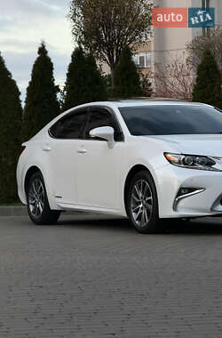 Седан Lexus ES 2016 в Одессе