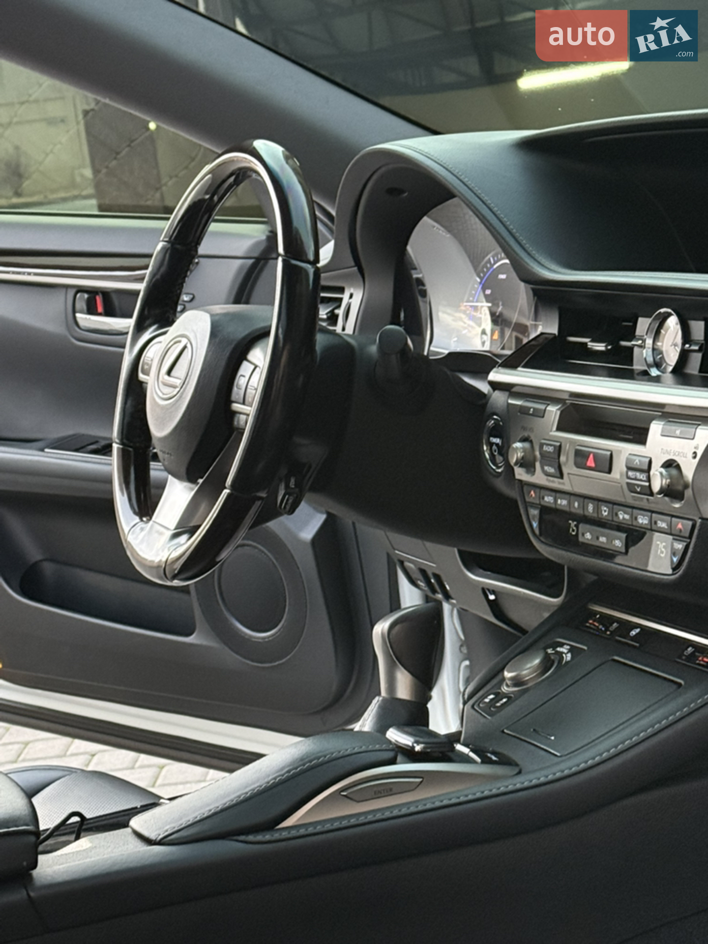 2016 Lexus ES - мініатюра 27