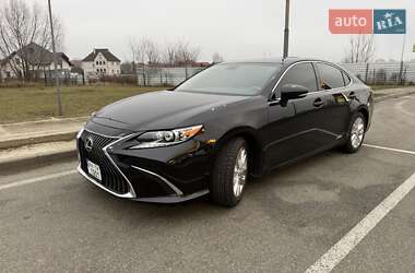 Седан Lexus ES 2013 в Киеве