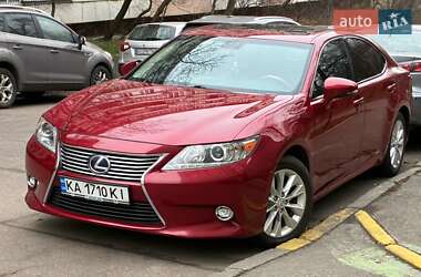 Седан Lexus ES 2014 в Киеве