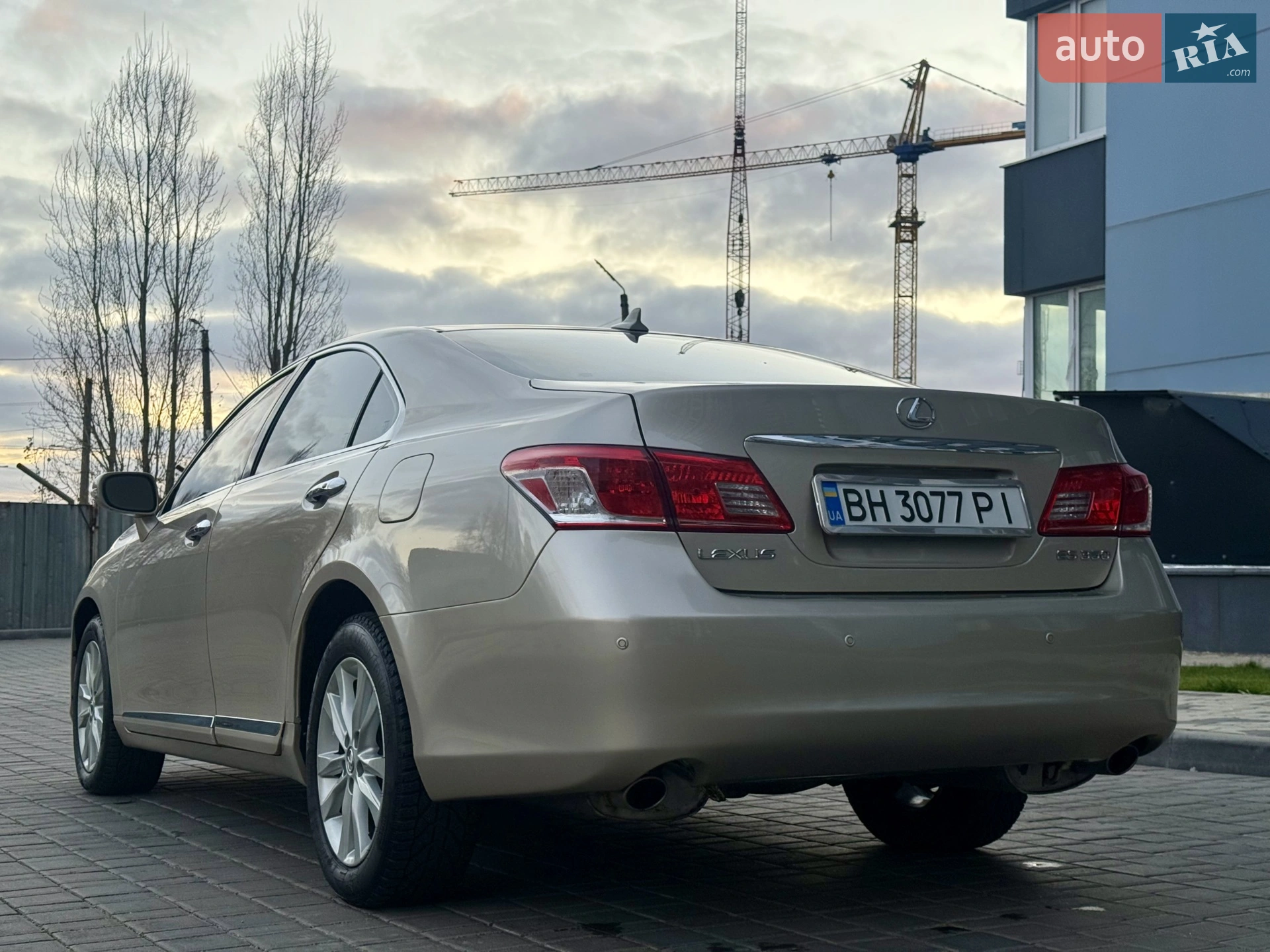 2010 Lexus ES - мініатюра 8