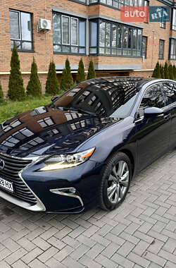 Седан Lexus ES 2016 в Житомире