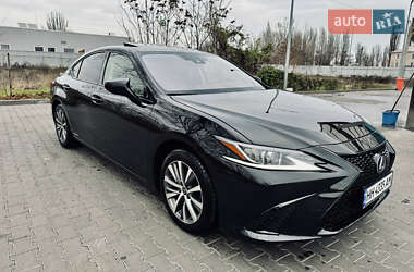 Седан Lexus ES 2019 в Одессе