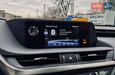 Седан Lexus ES 2019 в Одессе