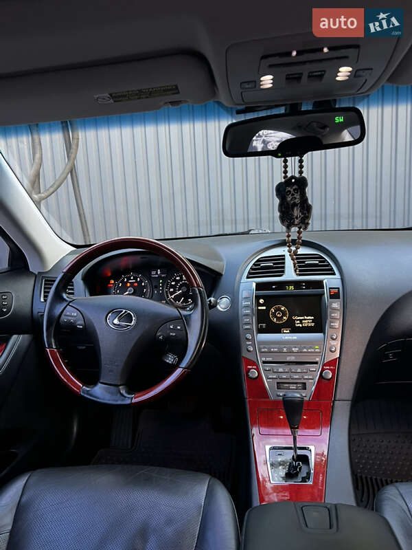 Седан Lexus ES 2008 в Кривом Роге