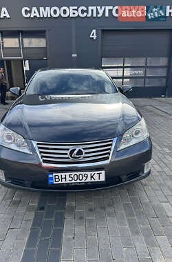 Седан Lexus ES 2011 в Одесі