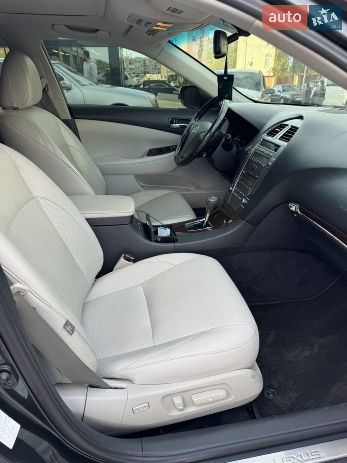 2011 Lexus ES - мініатюра 10