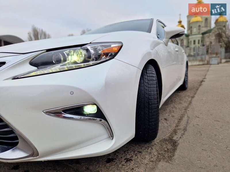 Седан Lexus ES 2016 в Дніпрі фото 10 Седан Lexus ES 2016 в Дніпрі