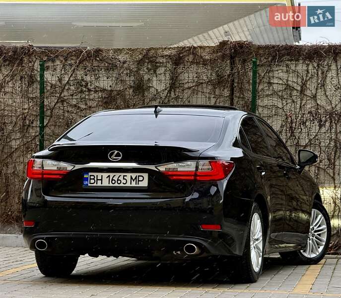 Седан Lexus ES 2018 в Одесі