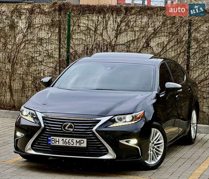 Седан Lexus ES 2018 в Одесі