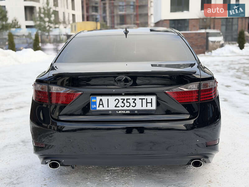 Седан Lexus ES 2014 в Умани