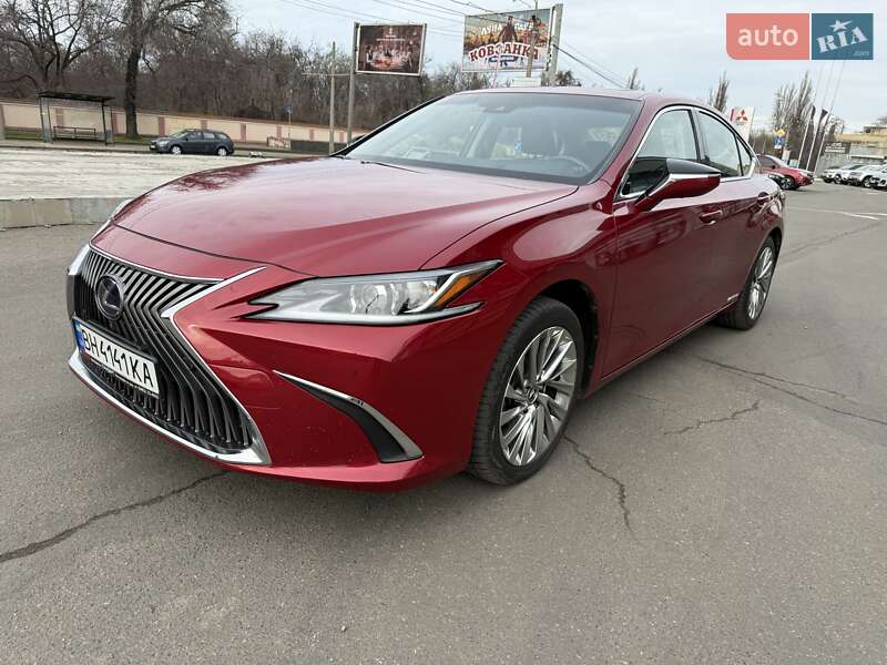 Lexus ES, фото з оголошення