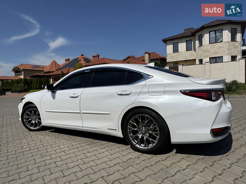 Седан Lexus ES 2020 в Одессе