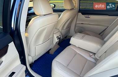 Седан Lexus ES 2015 в Одессе