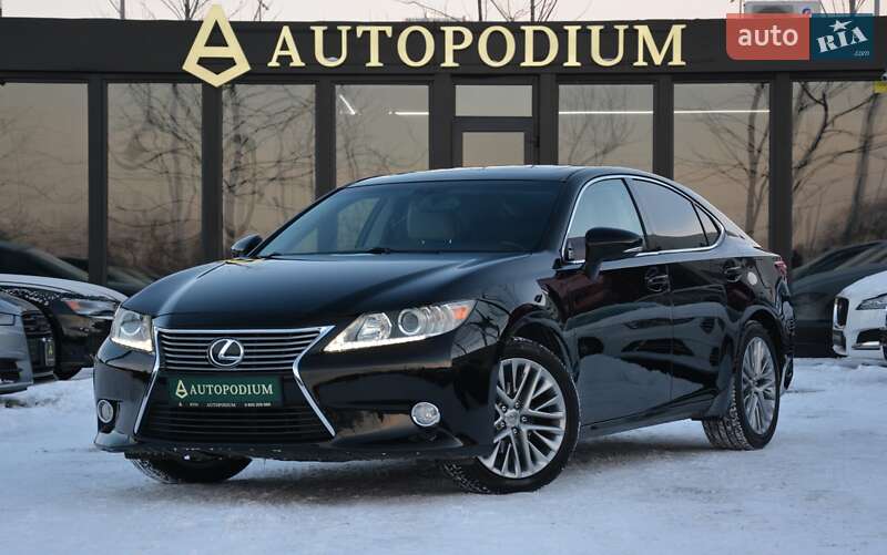 Седан Lexus ES 2013 в Киеве