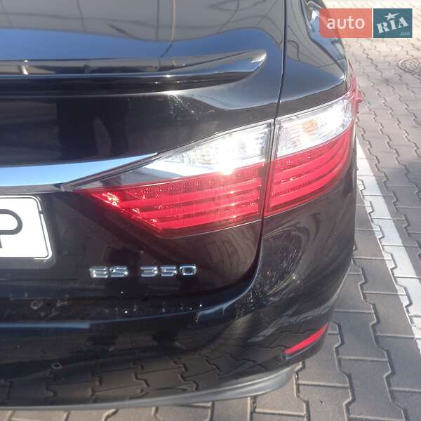 Седан Lexus ES 2014 в Киеве