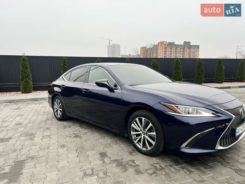 Седан Lexus ES 2019 в Днепре