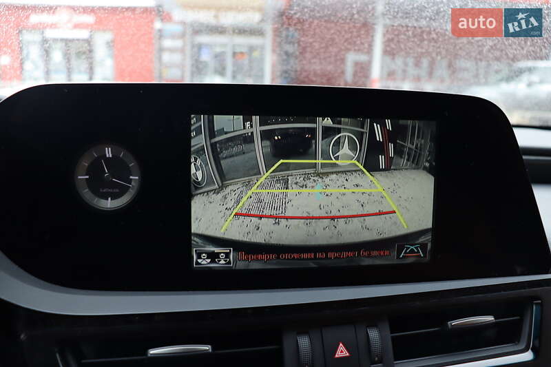 Седан Lexus ES 2022 в Львове