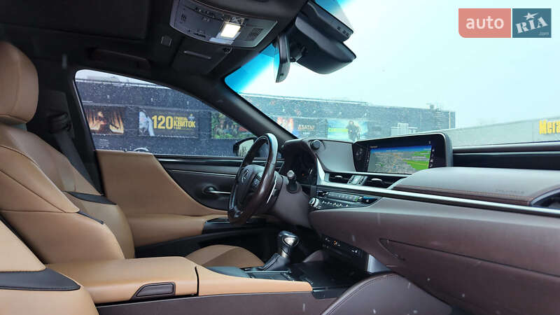 Седан Lexus ES 2021 в Киеве фото 12 Седан Lexus ES 2021 в Киеве