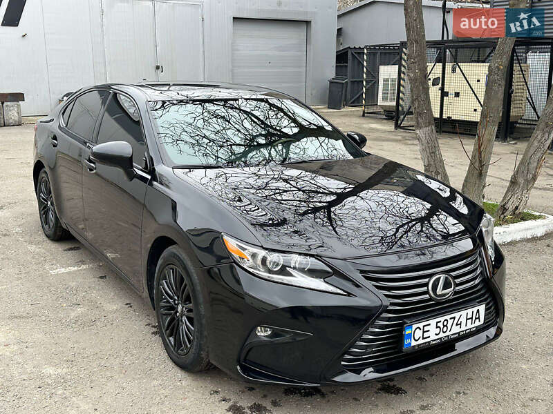 Седан Lexus ES 2015 в Черновцах