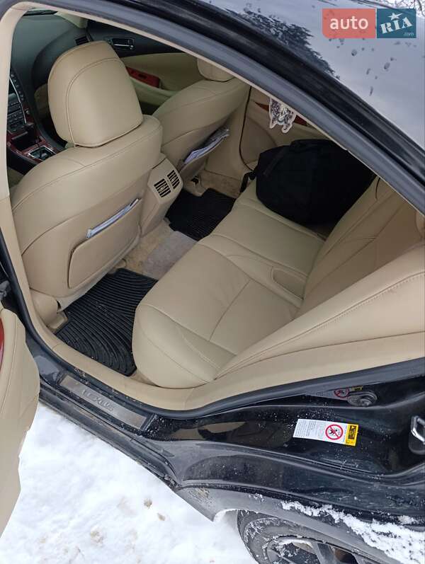 Седан Lexus ES 2008 в Львове
