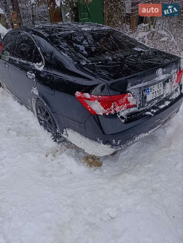 Седан Lexus ES 2008 в Львове