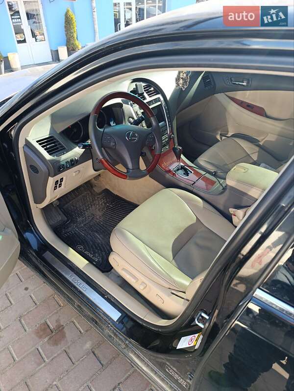Седан Lexus ES 2008 в Львове