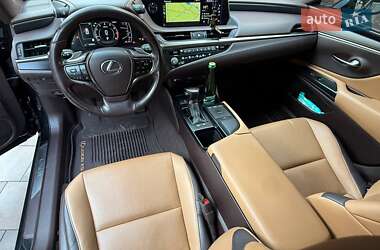 Седан Lexus ES 2020 в Кропивницком