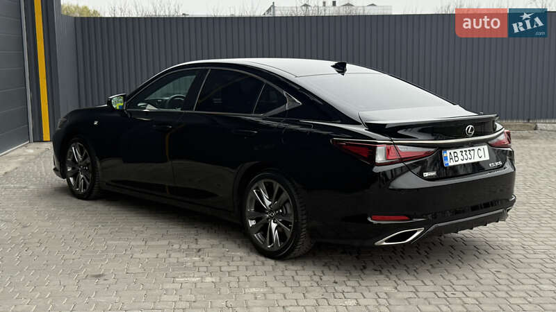Седан Lexus ES 2019 в Виннице