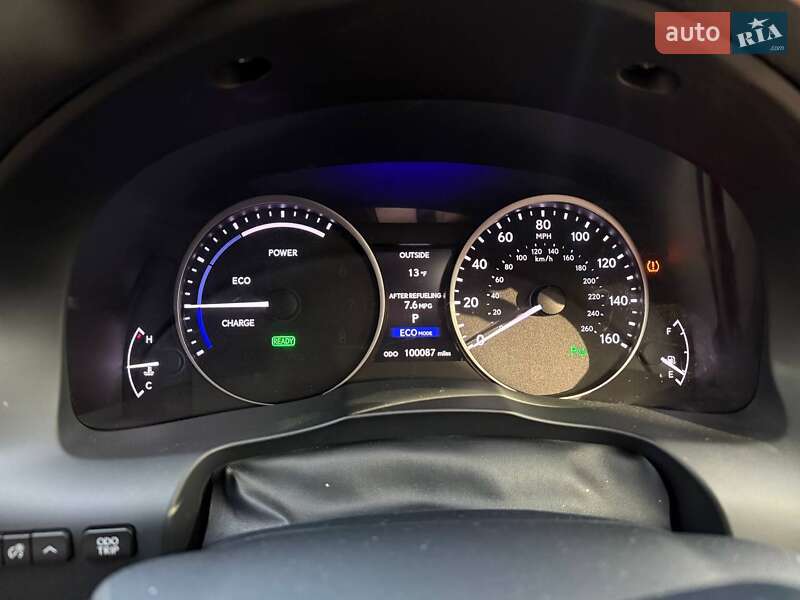 Седан Lexus ES 2014 в Киеве