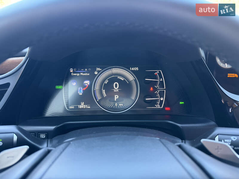 Седан Lexus ES 2024 в Львове