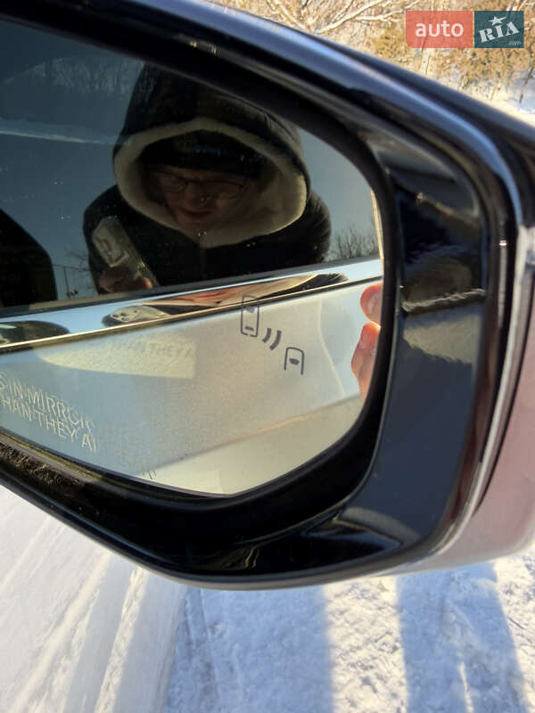 Седан Lexus ES 2024 в Львове