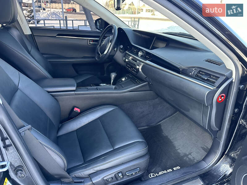 Седан Lexus ES 2013 в Харькове