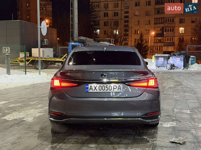 Седан Lexus ES 2019 в Харькове фото 5 Седан Lexus ES 2019 в Харькове
