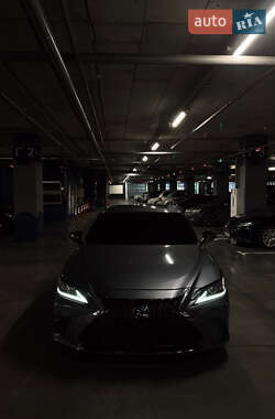 Седан Lexus ES 2019 в Харькове