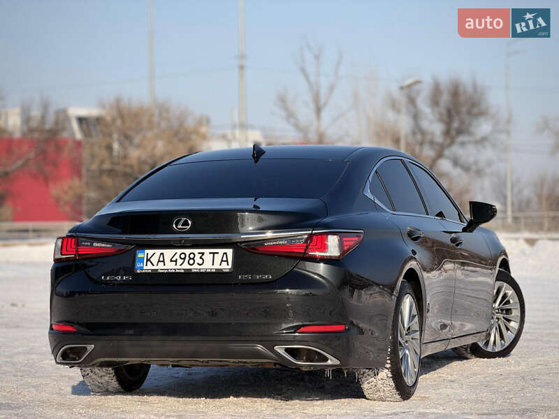 Седан Lexus ES 2022 в Києві