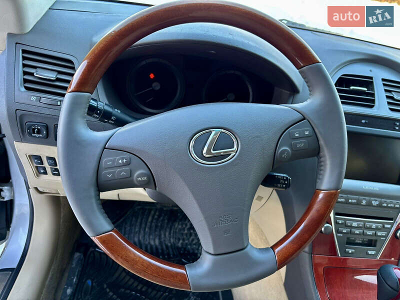 Седан Lexus ES 2008 в Львове
