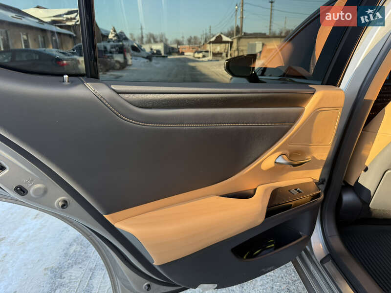 Седан Lexus ES 2021 в Днепре фото 36 Седан Lexus ES 2021 в Днепре