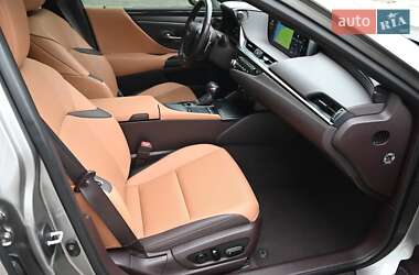Седан Lexus ES 2021 в Киеве