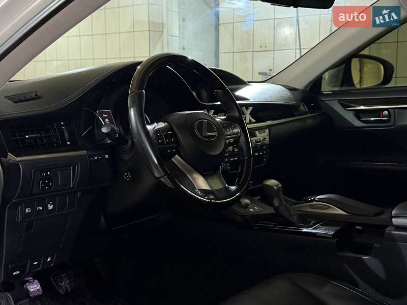 Седан Lexus ES 2017 в Запоріжжі фото 7 Седан Lexus ES 2017 в Запоріжжі