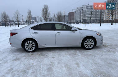 Седан Lexus ES 2014 в Киеве