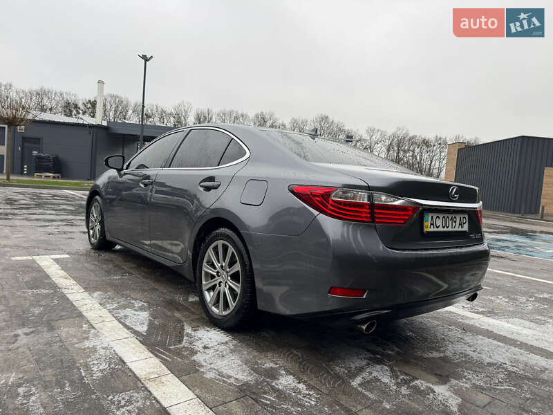 Седан Lexus ES 2013 в Владимире фото 2 Седан Lexus ES 2013 в Владимире