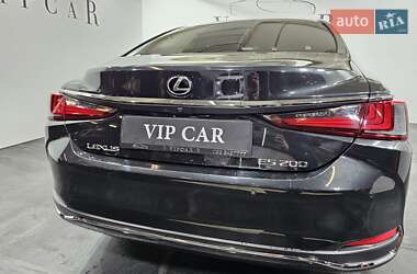 Седан Lexus ES 2022 в Киеве