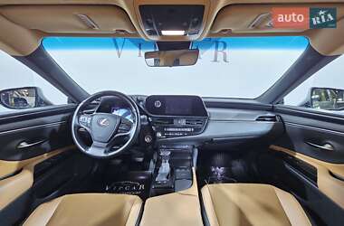 Седан Lexus ES 2022 в Киеве