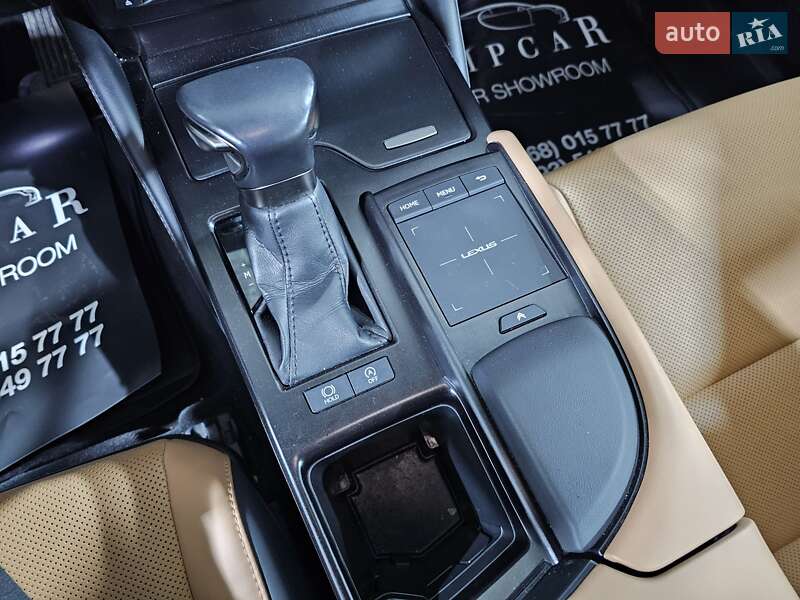 Седан Lexus ES 2022 в Киеве