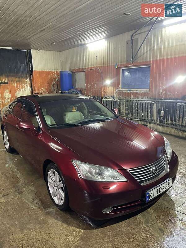 Lexus ES, фото з оголошення