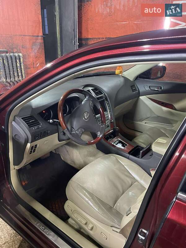 Седан Lexus ES 2008 в Бобровице