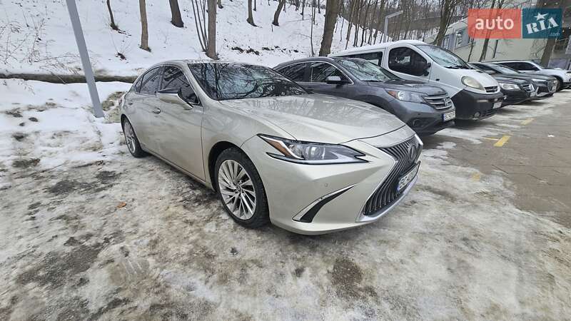 Седан Lexus ES 2019 в Львове фото 3 Седан Lexus ES 2019 в Львове